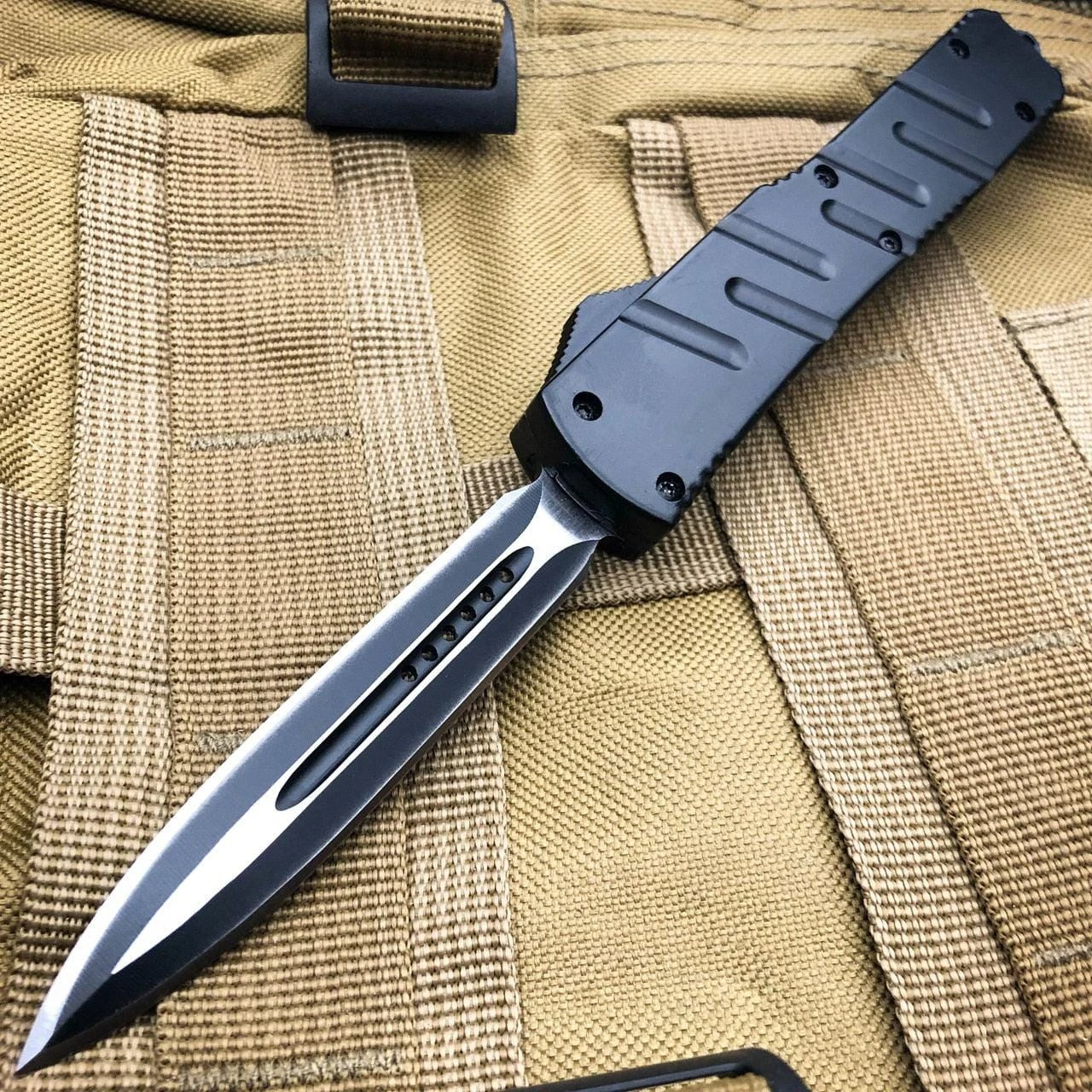 Black Infiltrator OTF Knife 3 Black Infiltrator OTF Knife