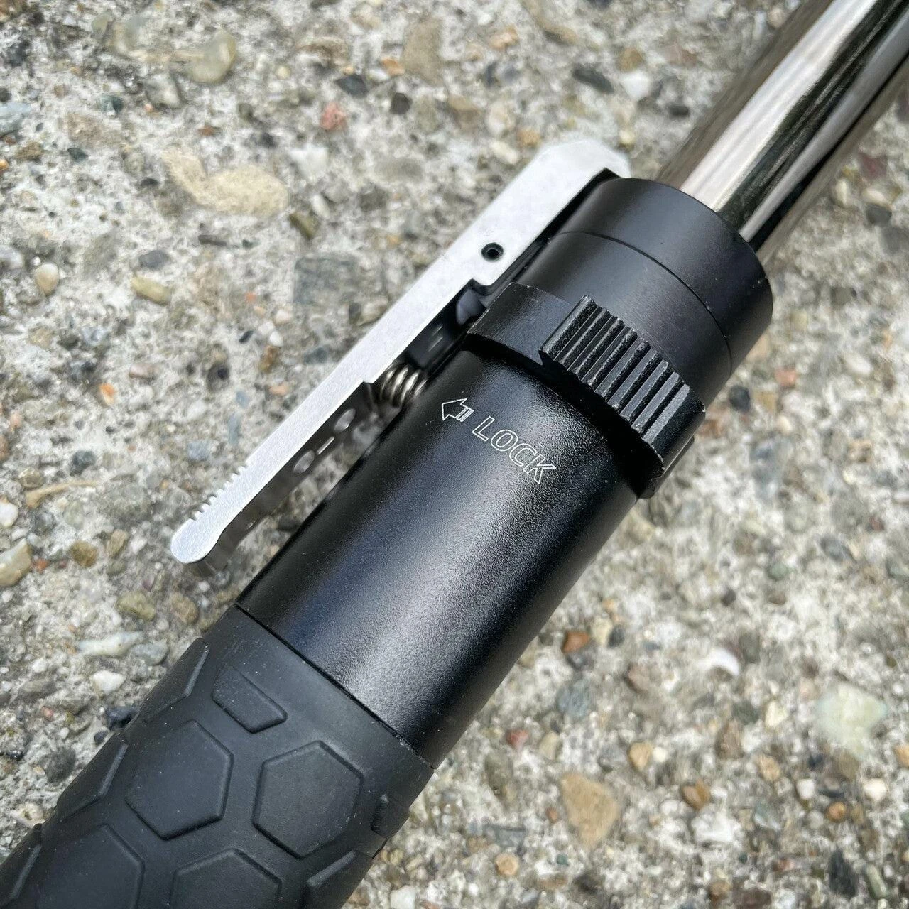 AUTO BATON SELF DEFENSE TOOL 5 AUTO BATON SELF DEFENSE TOOL - Image 3