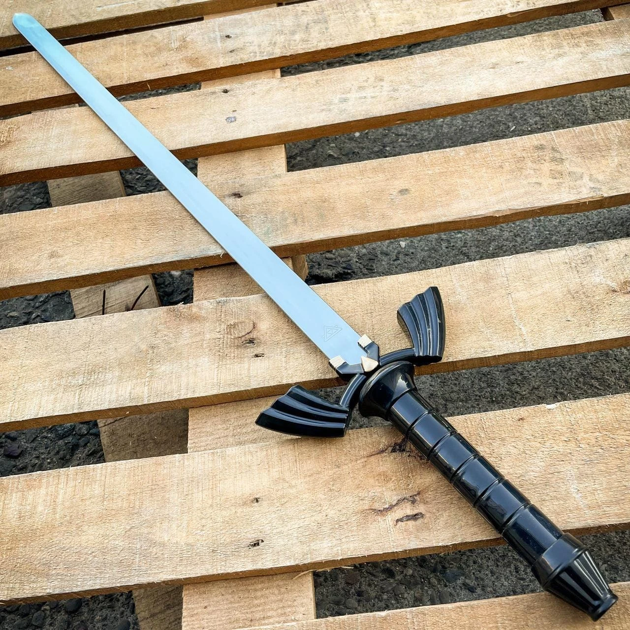 39" Legend Of Zelda Twilight Princess Replica Master Sword Ocarina Of Time Link NEW 6 39" Legend Of Zelda Twilight Princess Replica Master Sword Ocarina Of Time Link NEW - Image 4