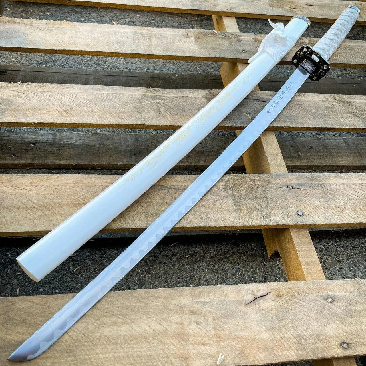 Japanese Samurai Sword KATANA High Carbon Steel Ninja WHITE Dragon Blade W Stand 4 Japanese Samurai Sword KATANA High Carbon Steel Ninja WHITE Dragon Blade W Stand - Image 2