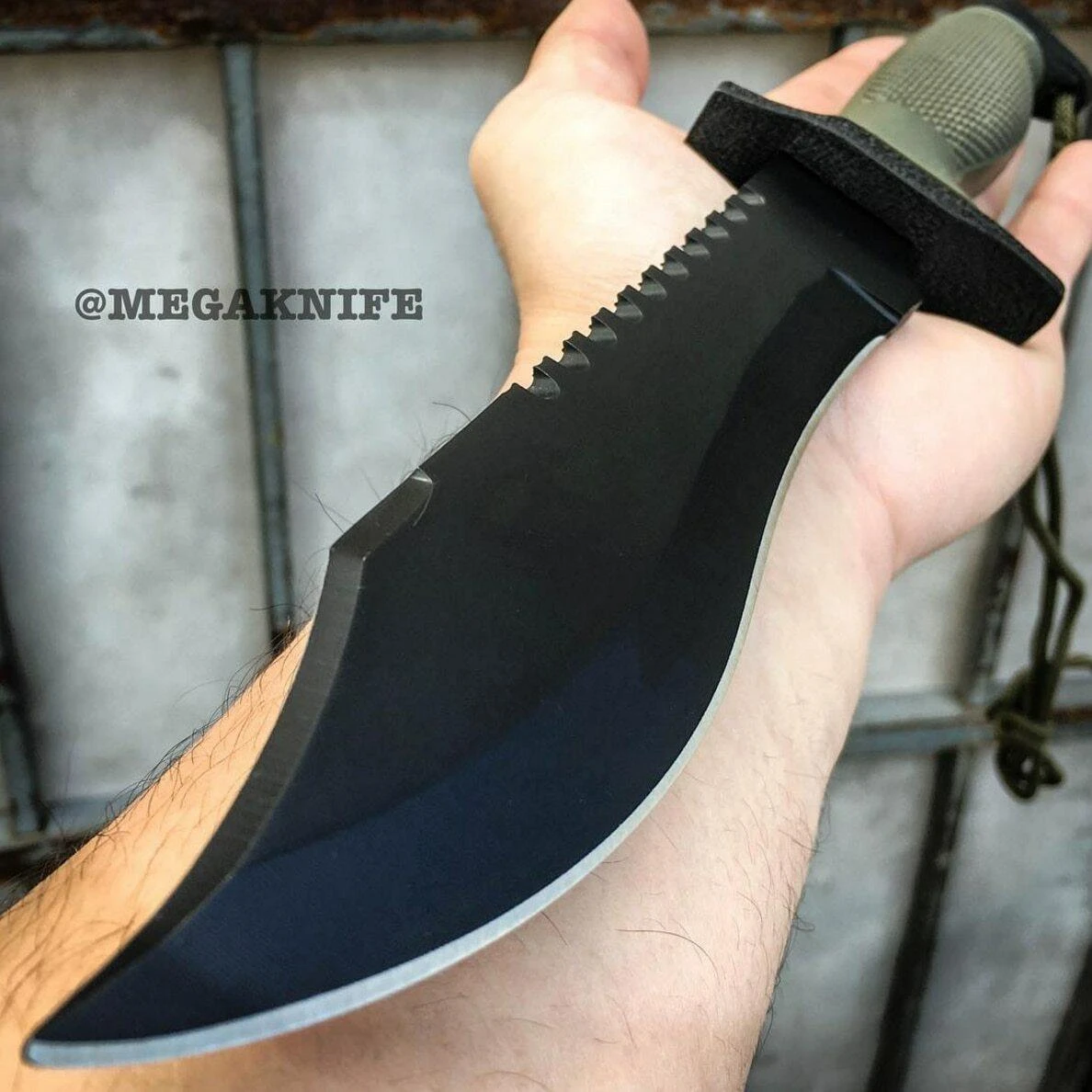 5 PC Military Outdoor Camping Survival Set 6 5 PC Military Outdoor Camping Survival Set - Image 4