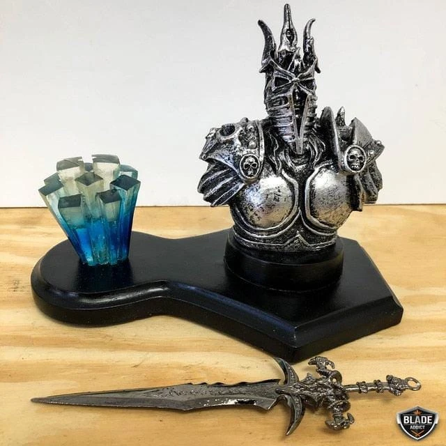 World Of Warcraft Desk Toy Mini Figure W/ Sword Orc Lich King 10 World Of Warcraft Desk Toy Mini Figure W/ Sword Orc Lich King - Image 8