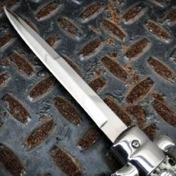 Classic Gentleman Italian Stiletto OTF Snake Skin 12 Classic Gentleman Italian Stiletto OTF Snake Skin -BLADE ADDICT Sales bladeaddictknives new arrivals classic gentleman italian stiletto otf snake skin 15249623187544